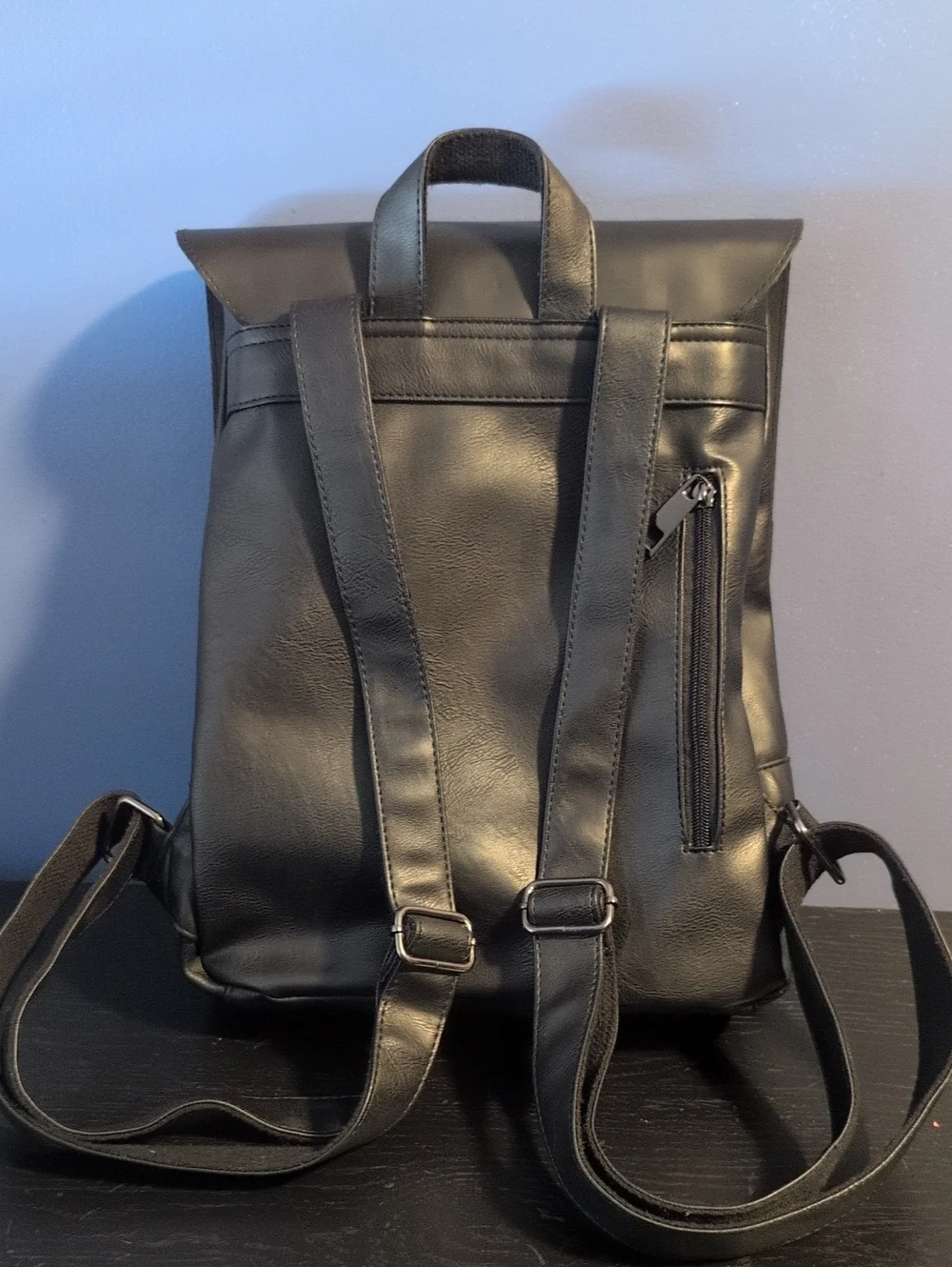 LXY Vegan Leather Vintage Laptop Backpack in black